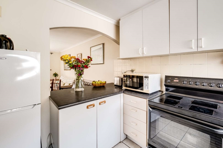2 Bedroom Property for Sale in Lakeside Western Cape